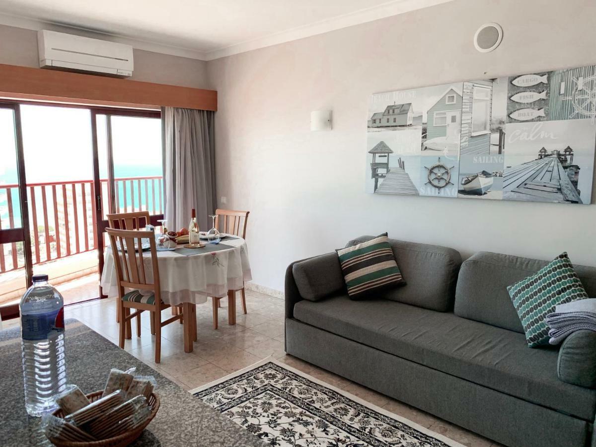 Panoramic Apartment In Portimao: Ocean View, Wifi Buitenkant foto